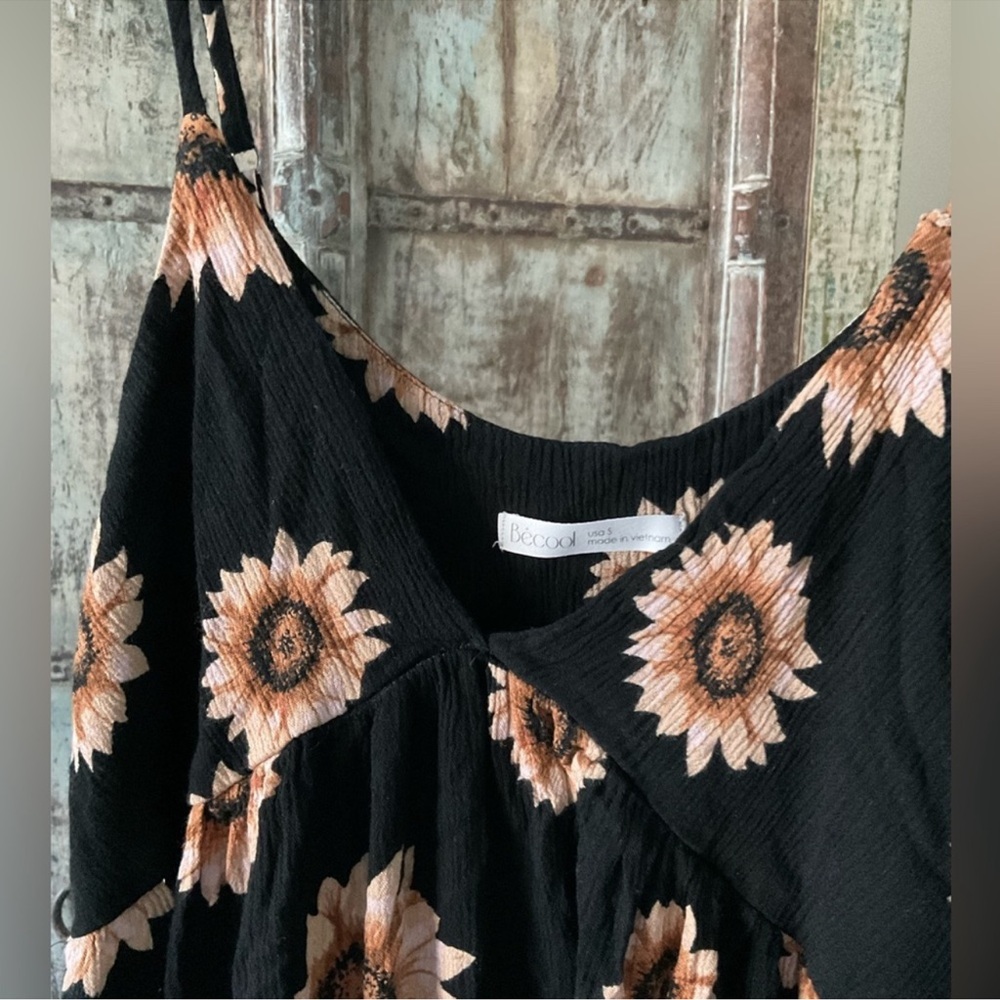 Becool Dress - Picture 2 of 2